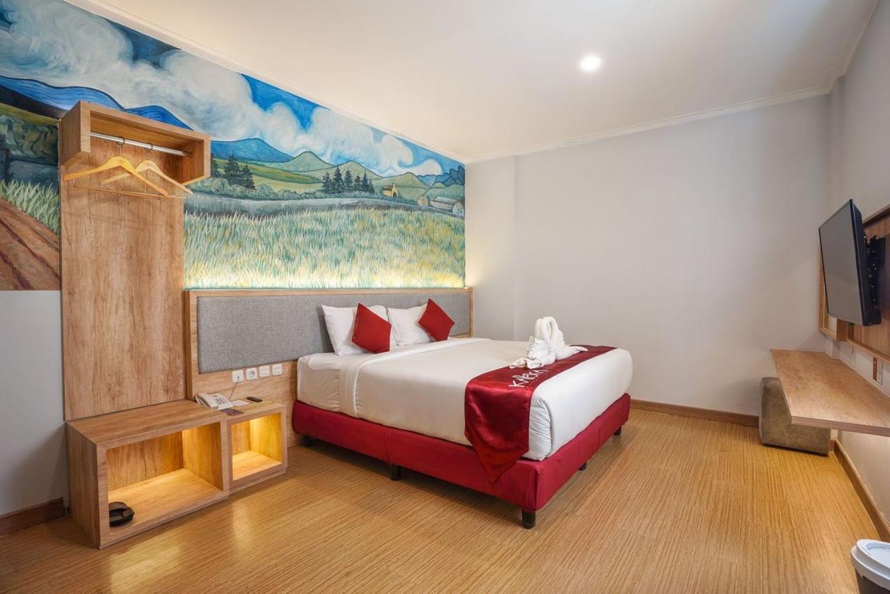 Kaloka Airport Hotel Sumbawa Besar Exterior foto
